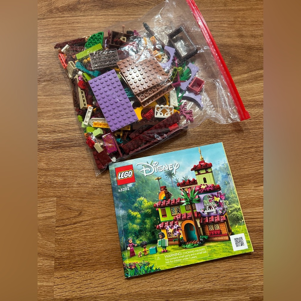 Lego Encanto Madrigal House
